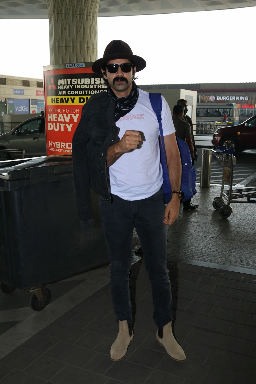 Mumbai: Surya Sharma seen at Airport Departure on Tuesday, 3rd February 2021.(Photo: IANS/Sanjay Tiwari)