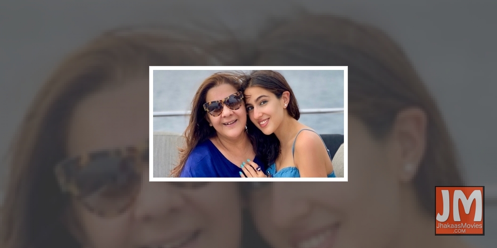 Sara Ali Khan sends out birthday love to mom Amrita Singh.