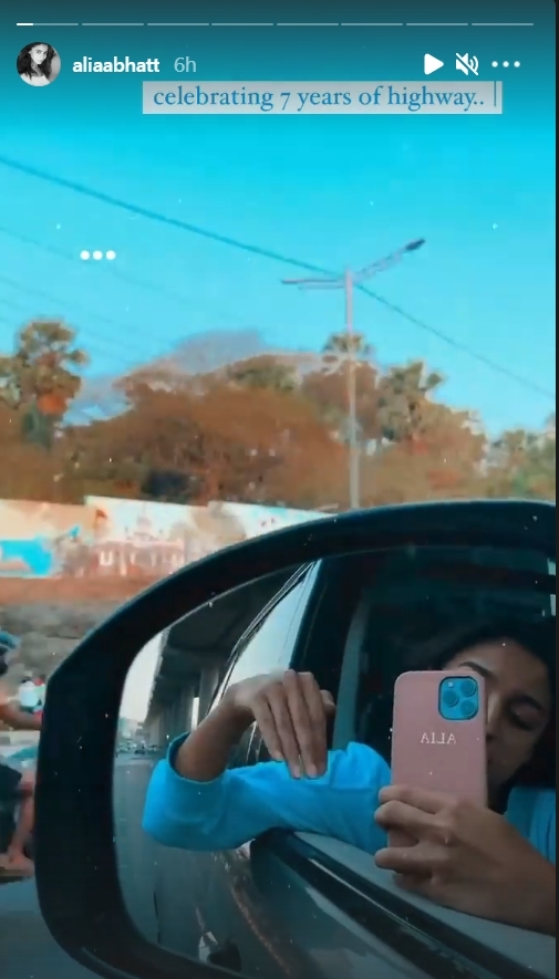 Alia recreates "Highway" scene 7 years after film's release (Credit: Instagram)