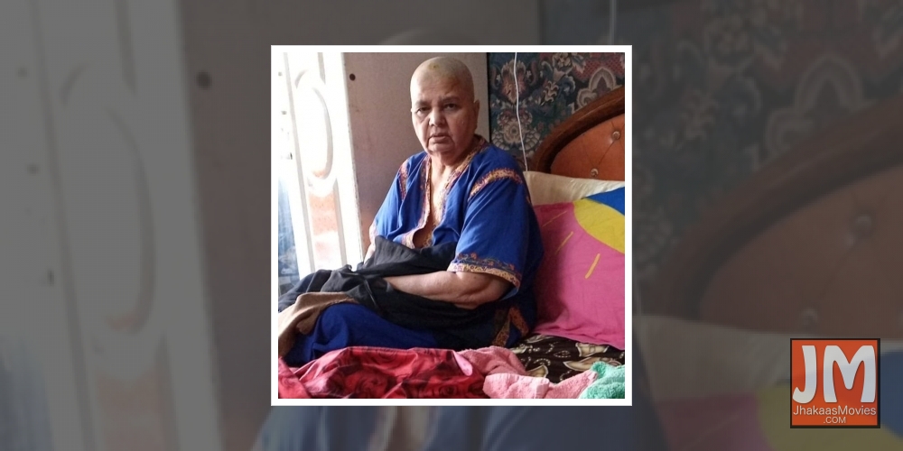 Rakhi Sawant urges fans to pray for her mother