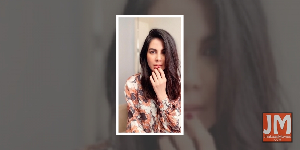 Kirti Kulhari starts shooting for 'Four More Shots Please!' season 3.