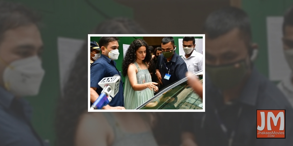 Mumbai: Actress Kangana Ranaut visits her office in Bandra after the Brihanmumbai Municipal Corporation