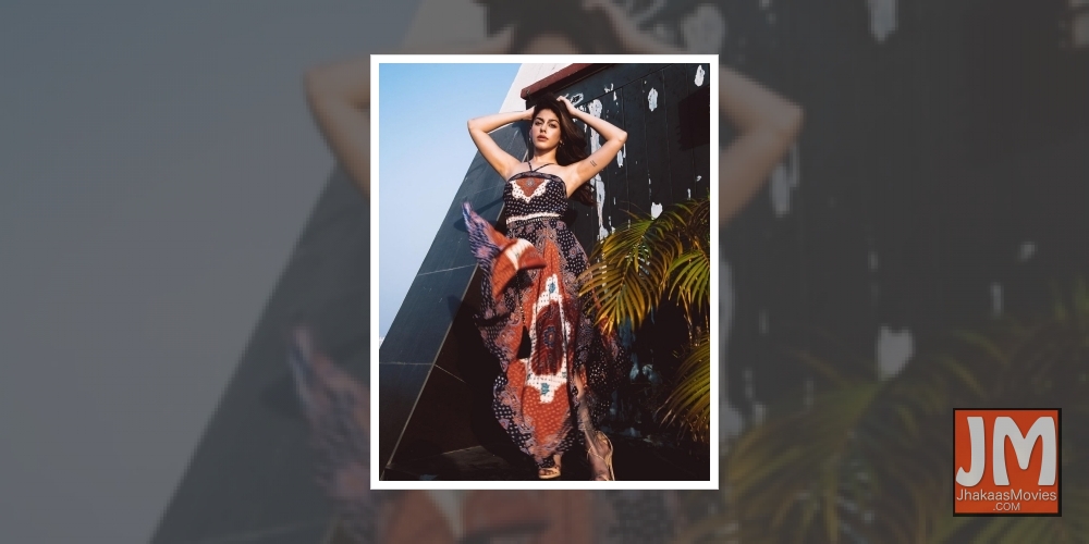 Bollywood actress Alaya F has a quirky spin to Romeo and Juliet by William Shakespeare in her latest post on social media.