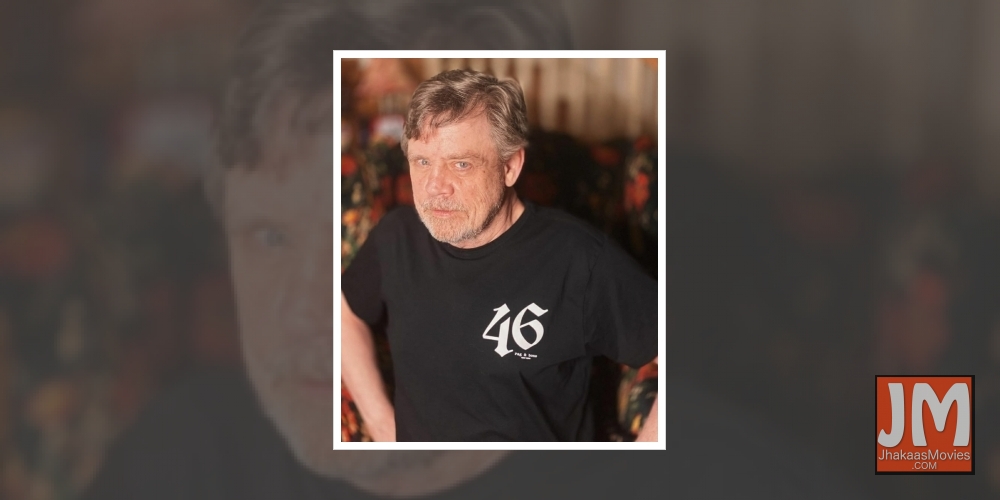 Luke Skywalker holding lightsaber makes Mark Hamill cringe!