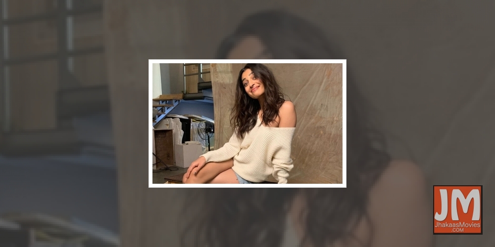 Radhika Apte finds robots 'innocent and harmless'