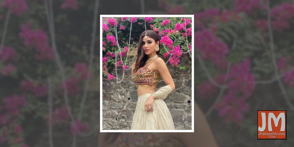 Mouni Roy: Bhagwat Geeta must be part of school curriculum