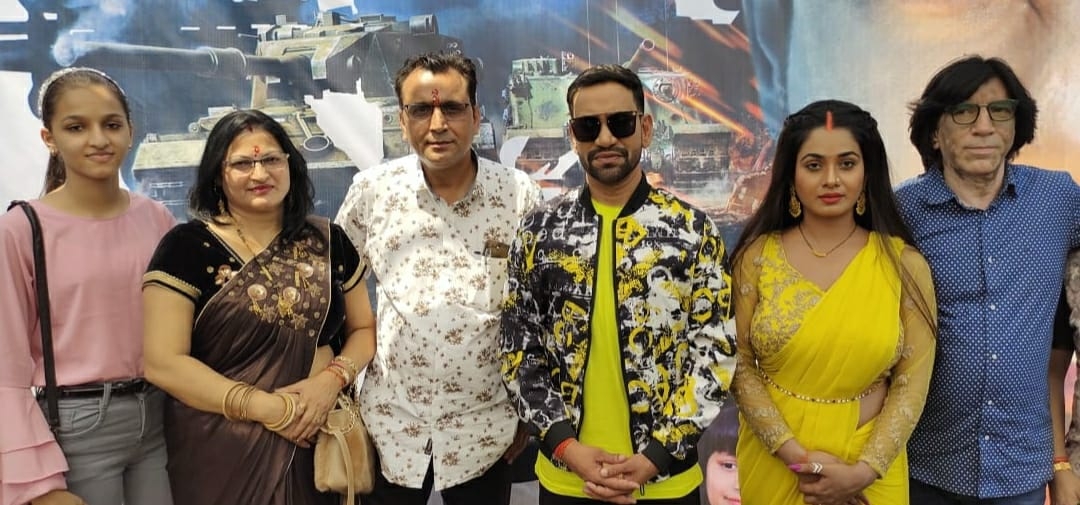 Salute to the Army of India : Dinesh Lal Nirhua.