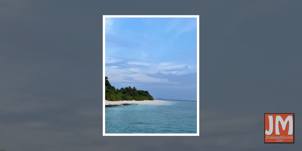 Dia Mirza poses with step-daughter in Maldivian vacay pic.