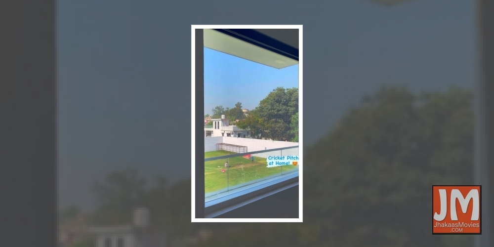 Neha Kakkar gifts 'cricket pitch' to brother Tony