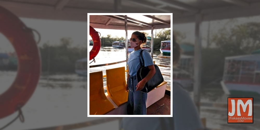 Sunny Leone is 'forced to go back home for lockdown.