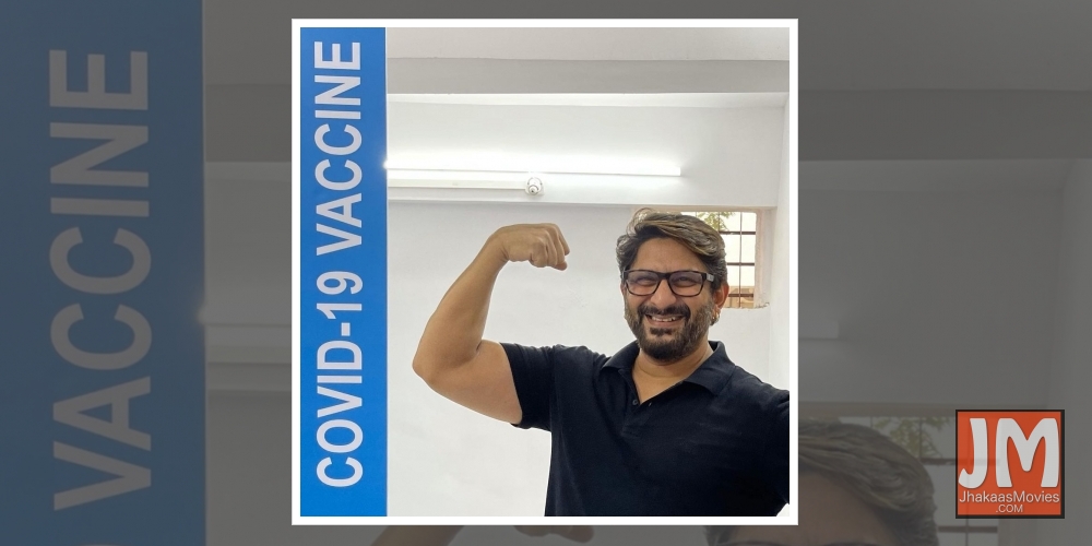 Arshad Warsi gets the jab, says 'vaccine lagao immunity badhao'.