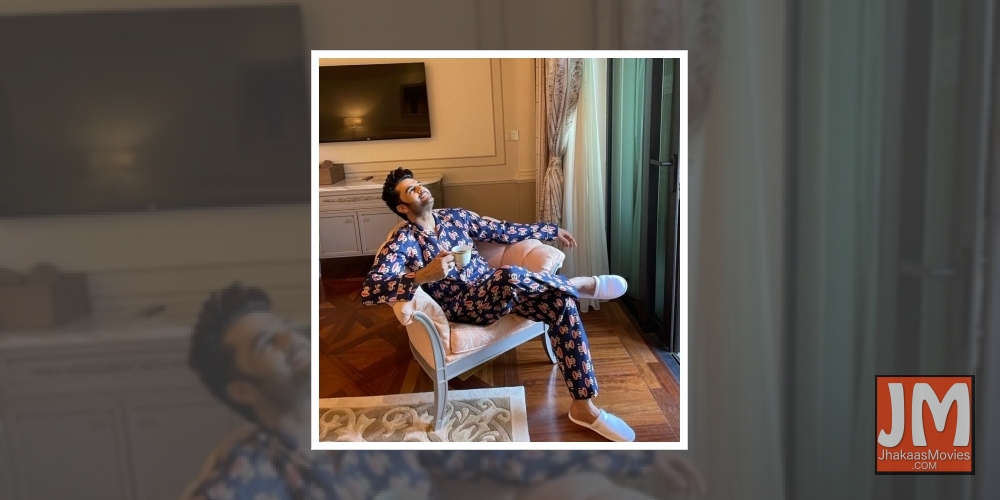 Maniesh Paul urges fans to be happy, spread love.