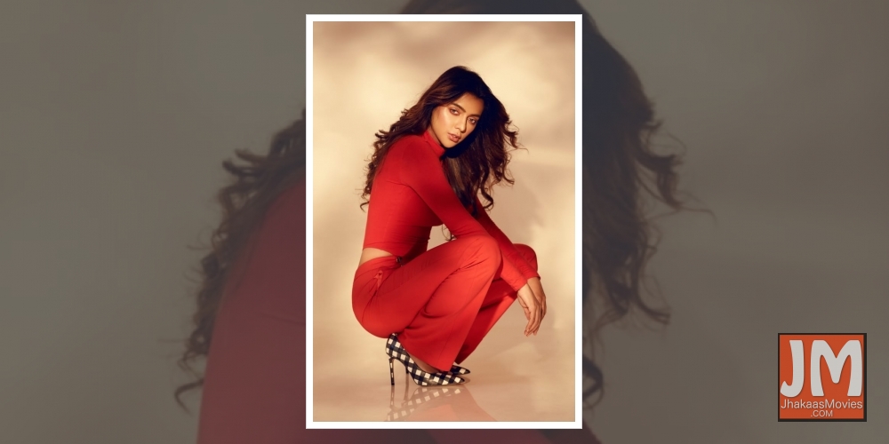 Ruhi Singh: Tough to make space in Bollywood if you're from a small town