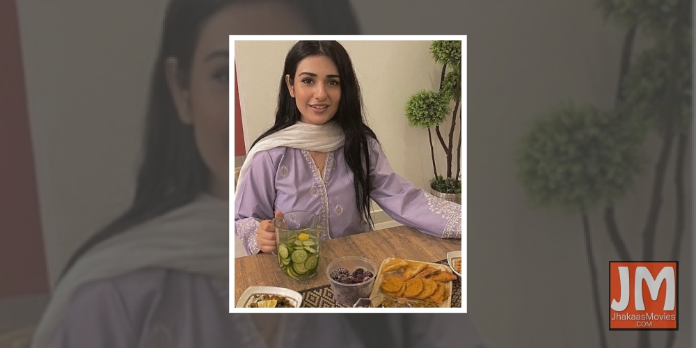 Sara Khan visits hometown Bhopal after 10 years for Ramzan