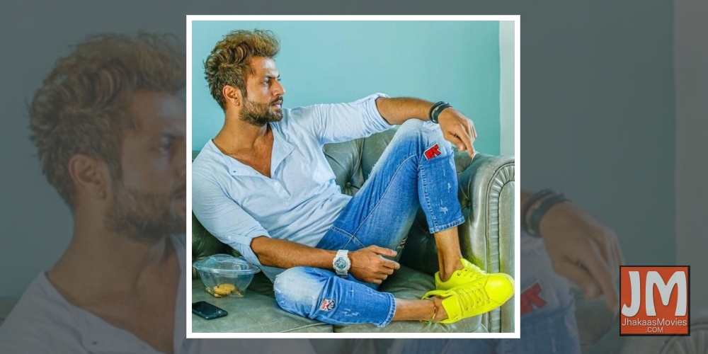 Aamir Dalvi on fasting for Ramzan with daughter and son.