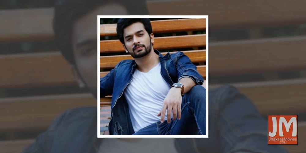 Actor Ansh Gupta uses experience in pharmacy to help people