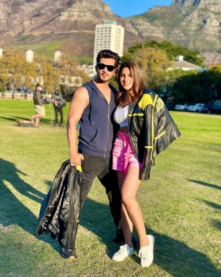 Arjun Bijlani posts pics with Nikki Tamboli, fans feel they look 