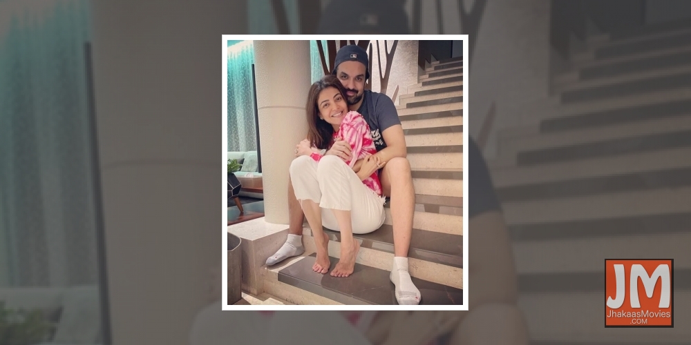 Kajal Agarwal shares a happy photo-op with hubby