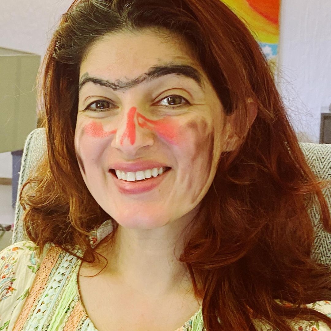 Twinkle Khanna gets 'punishment' makeover from daughter(Photo:Instagram)