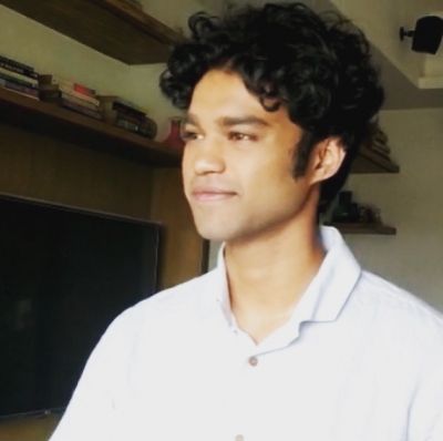 Babil shows how he listens to 