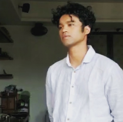 Babil shows how he listens to 