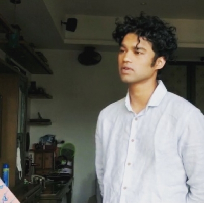 Babil shows how he listens to 