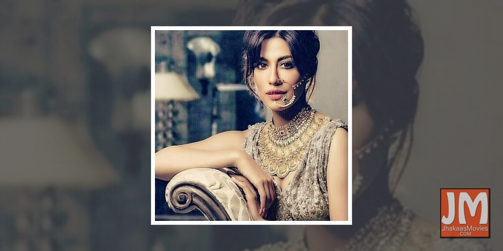 Chitrangda Singh shows how she gears up for Monday morn zoom calls