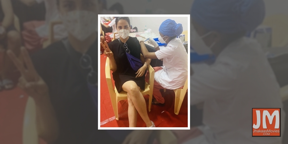 Kirti Kulhari posts pic getting first jab of Covid vaccine