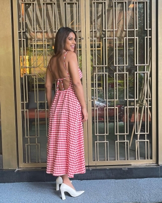 Nia Sharma shares her candy cane look