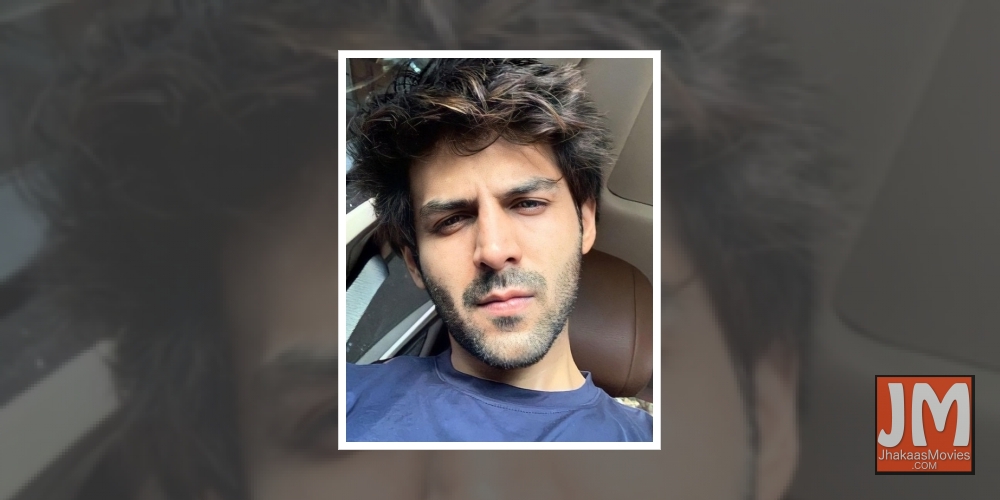 Kartik Aaryan throws a 'sexy' question to fans