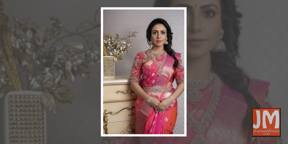 Nandini Rai reveals why co-star Vikas slapped her hard!