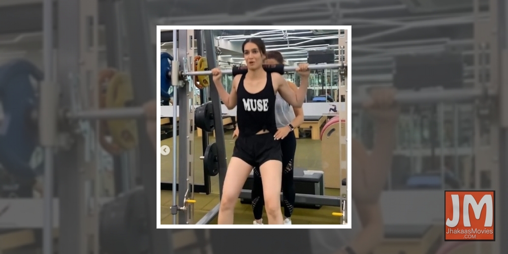 Kriti Sanon reveals a gym secret: ' Instagram v/s Reality'.