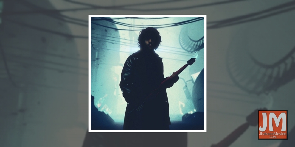 Kartik Aryan's posts a 'Dhamaka' poser for fans