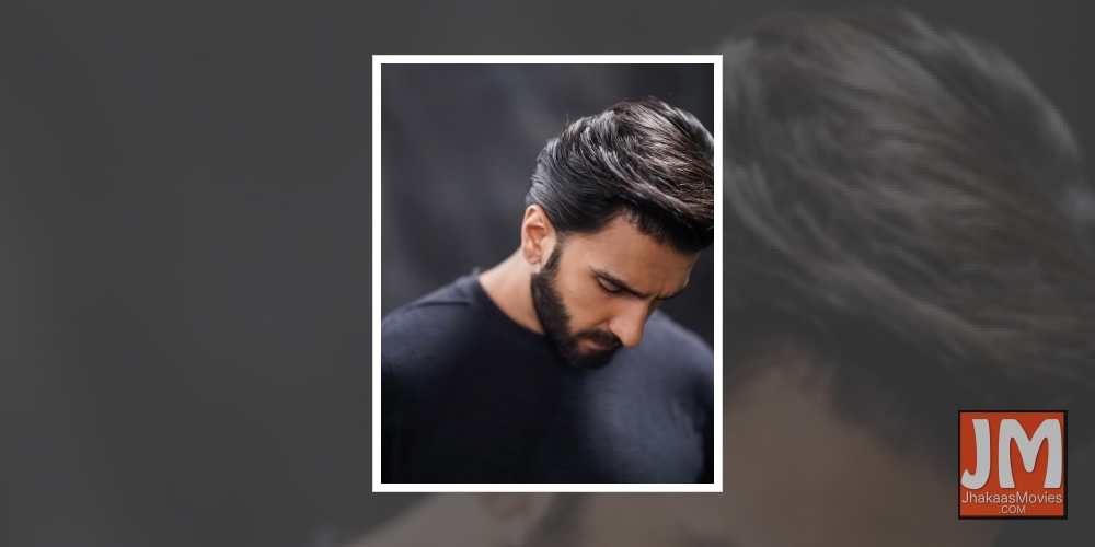 Deepika engages in PDA for Ranveer on social media.