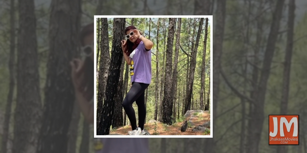 Tahira Kashyap does impromptu cleaning while on Kasauli trek