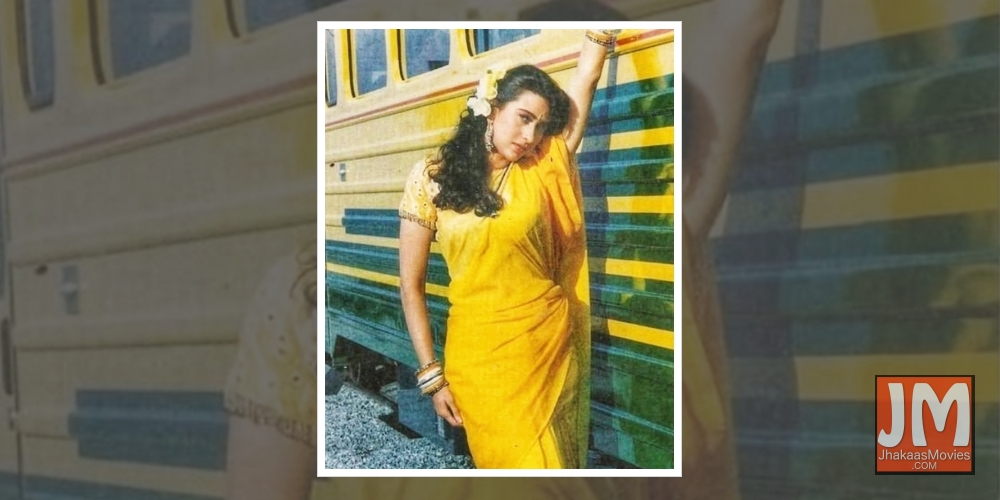 Karisma Kapoor's expressed gratitude for 30 years in Bollywood with a flashback video.