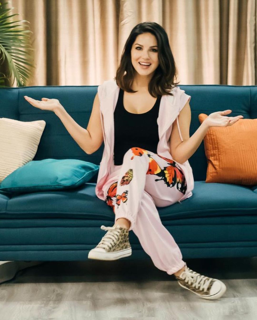 Sunny Leone is 'one with the couch'.(photo:instagram)