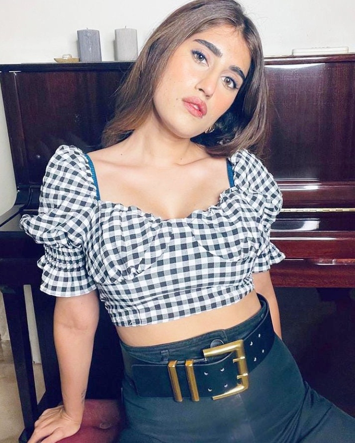 Singer-composer Akasa.