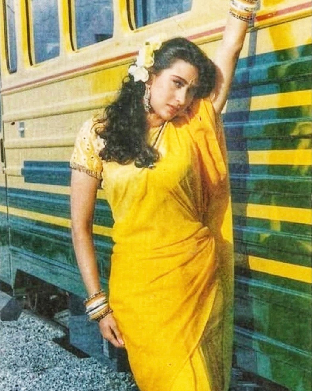 Karisma Kapoor's expressed gratitude for 30 years in Bollywood with a flashback video.(photo:Instagram)