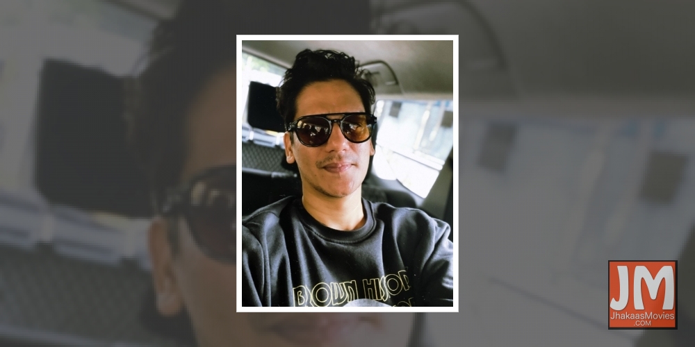 Vijay Varma says 'hello' with new photo-op