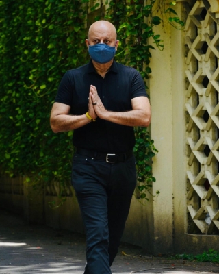 Anupam Kher: Like everybody else I too get sad sometimes.(photo:instagram)