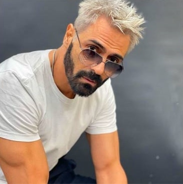 Bollywood's season of hair transformation!.(photo:IANSLIFE)