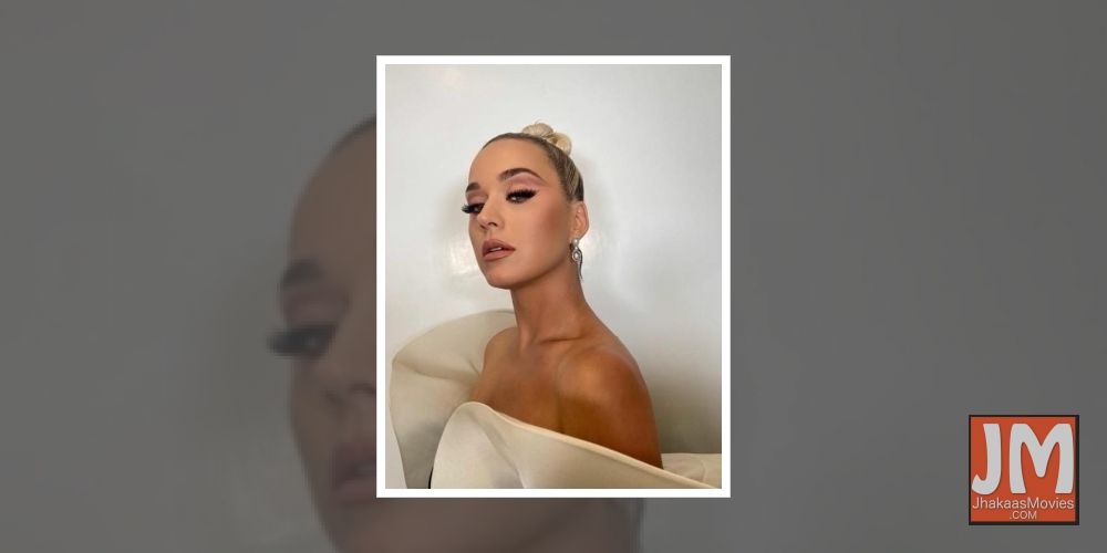 Katy Perry stuns fans with her glam look