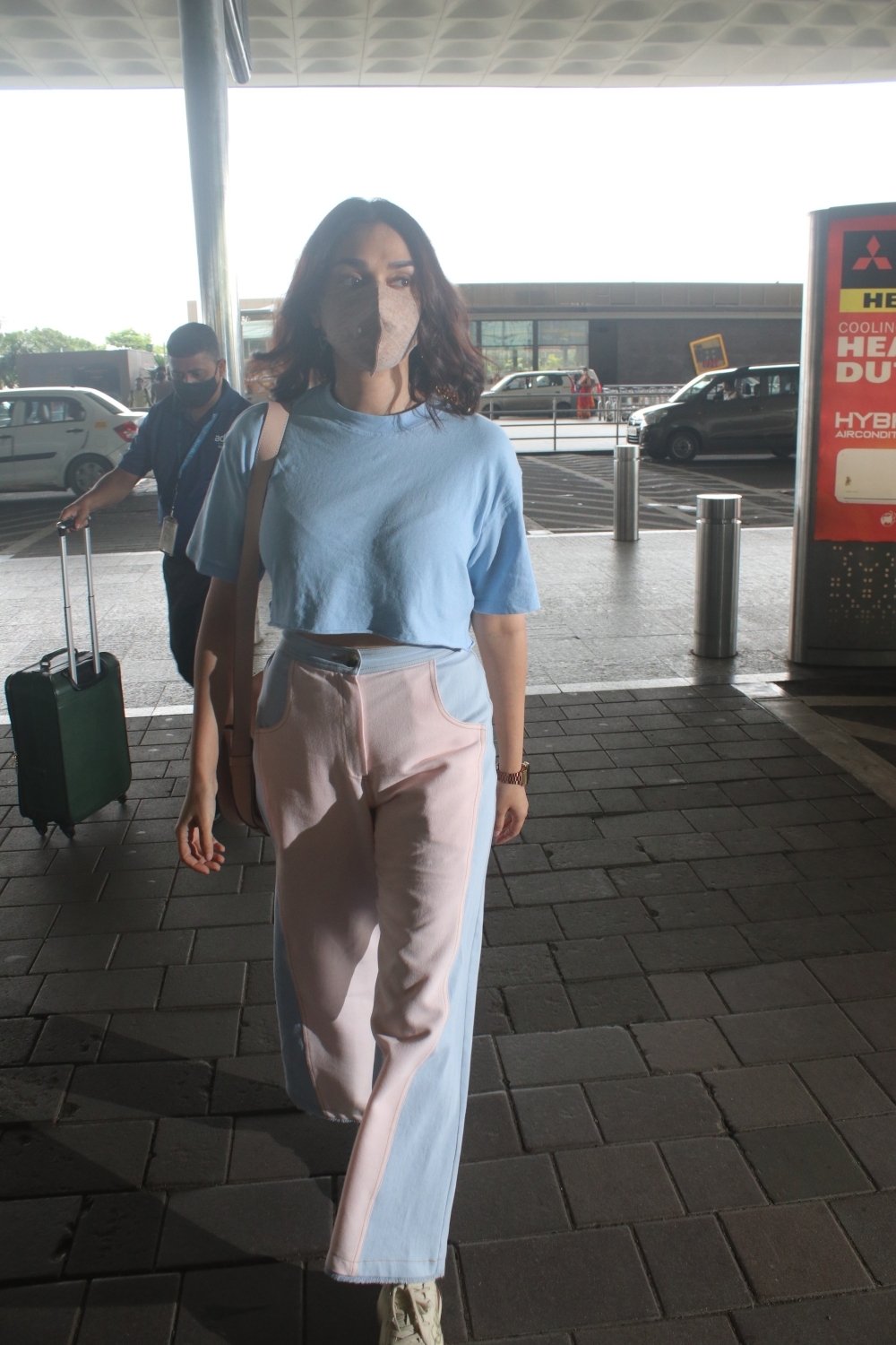 Mumbai: Aditi rao hydari spotted at airport departure on Monday August 02, 2021.(Photo: Sanjay Tiwari/IANS)