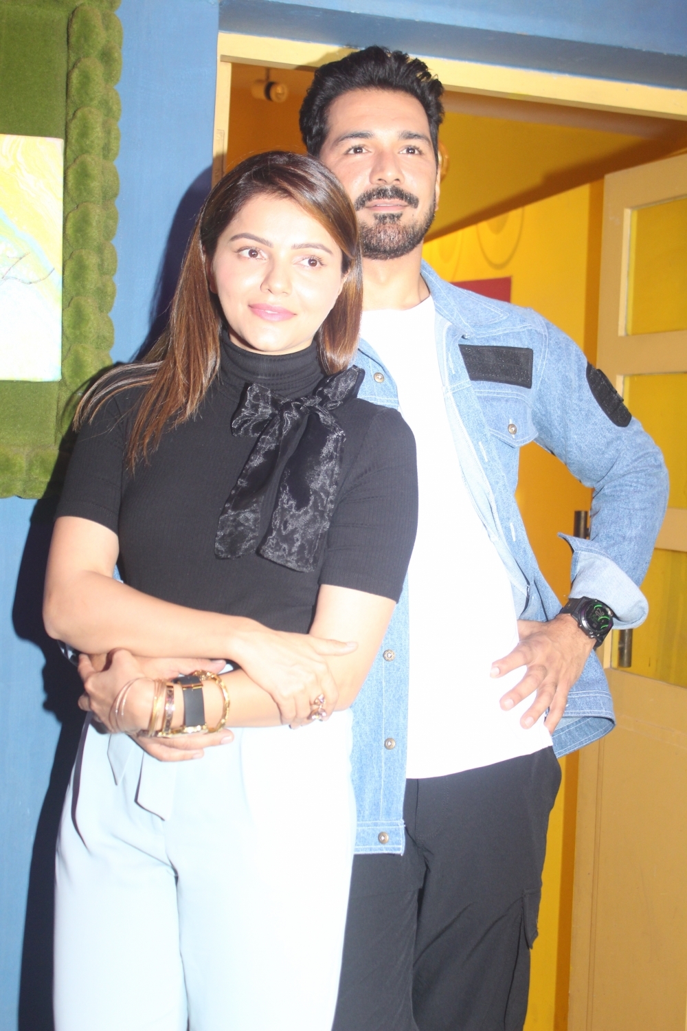 Mumbai: Rubina - Abhinav & Singer Vishal Snapped at Atrangz Studio Versova on Sunday August 08, 2021.(Photo: Sanjay Tiwari/IANS)