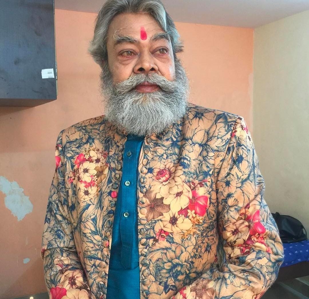 Manoj Bajpayee remembers friend Anupam Shyam.