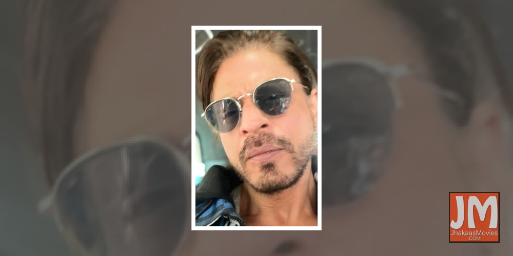 Shah Rukh Khan thanks 'Chak De India' girls for making him the 'gunda'