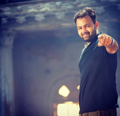 Kaushal Kishore: Patriotic songs can pull us out of any difficult situation.