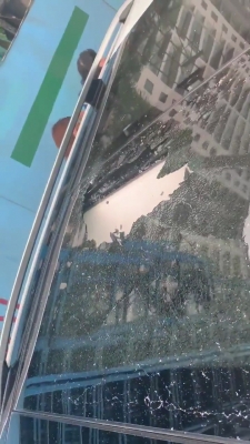 A huge piece of rock fell on actress Mouni Roy