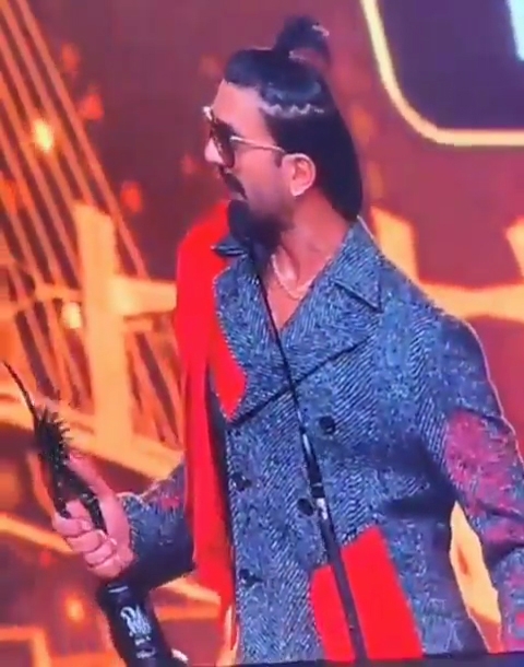 "Mama, we’re going to London," said actor Ranveer Singh about getting his wax statue at Madame Tussauds. Ranveer made the announcement while receiving an award at IIFA 2019 here on Wednesday.